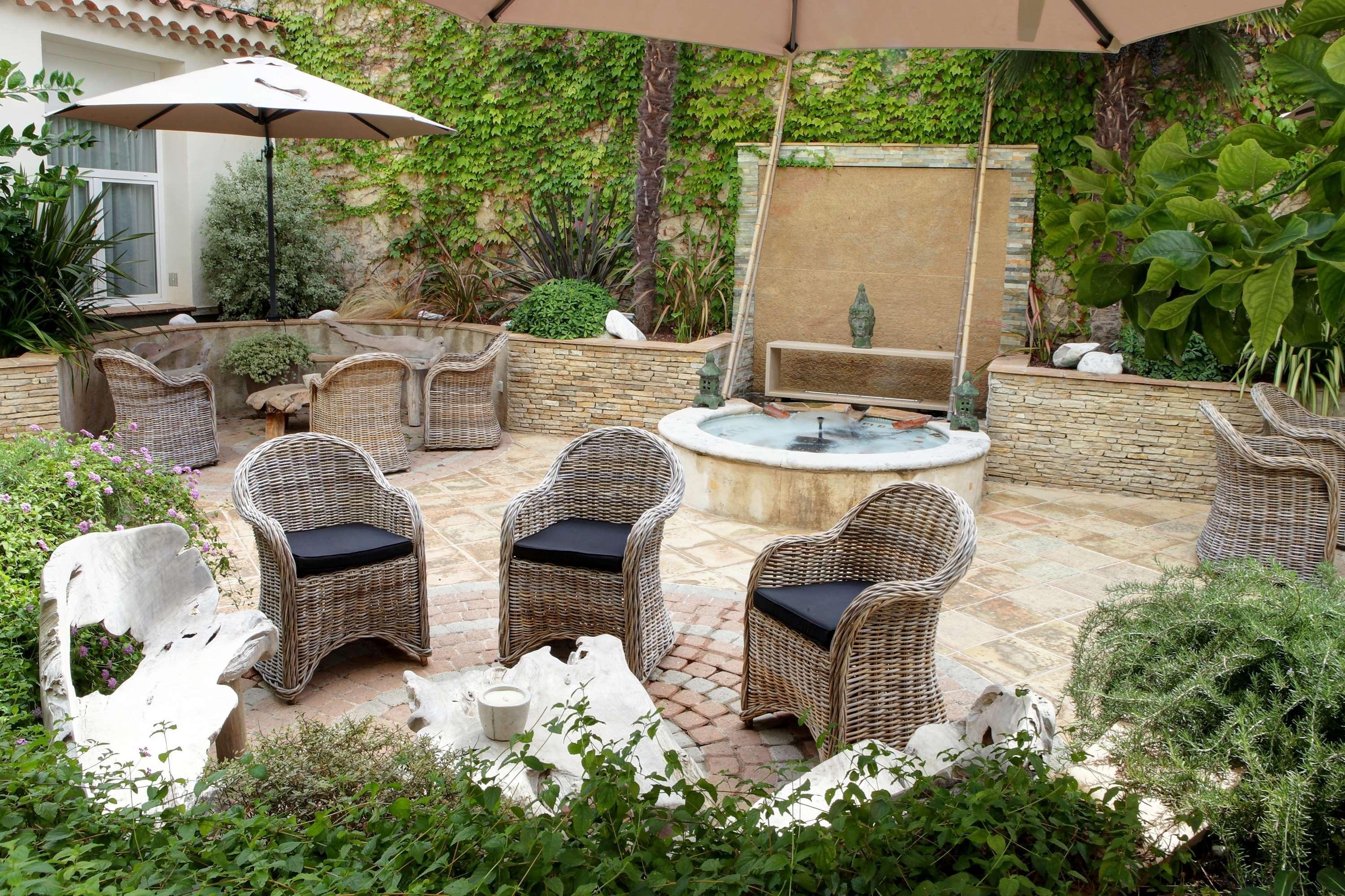Western Le Patio Des Artistes Wellness Jacuzzi Hotel